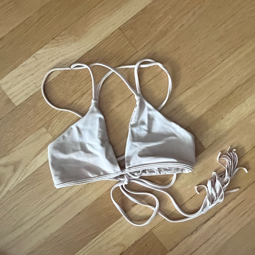 Acacia Swimsuit Bikini Top
